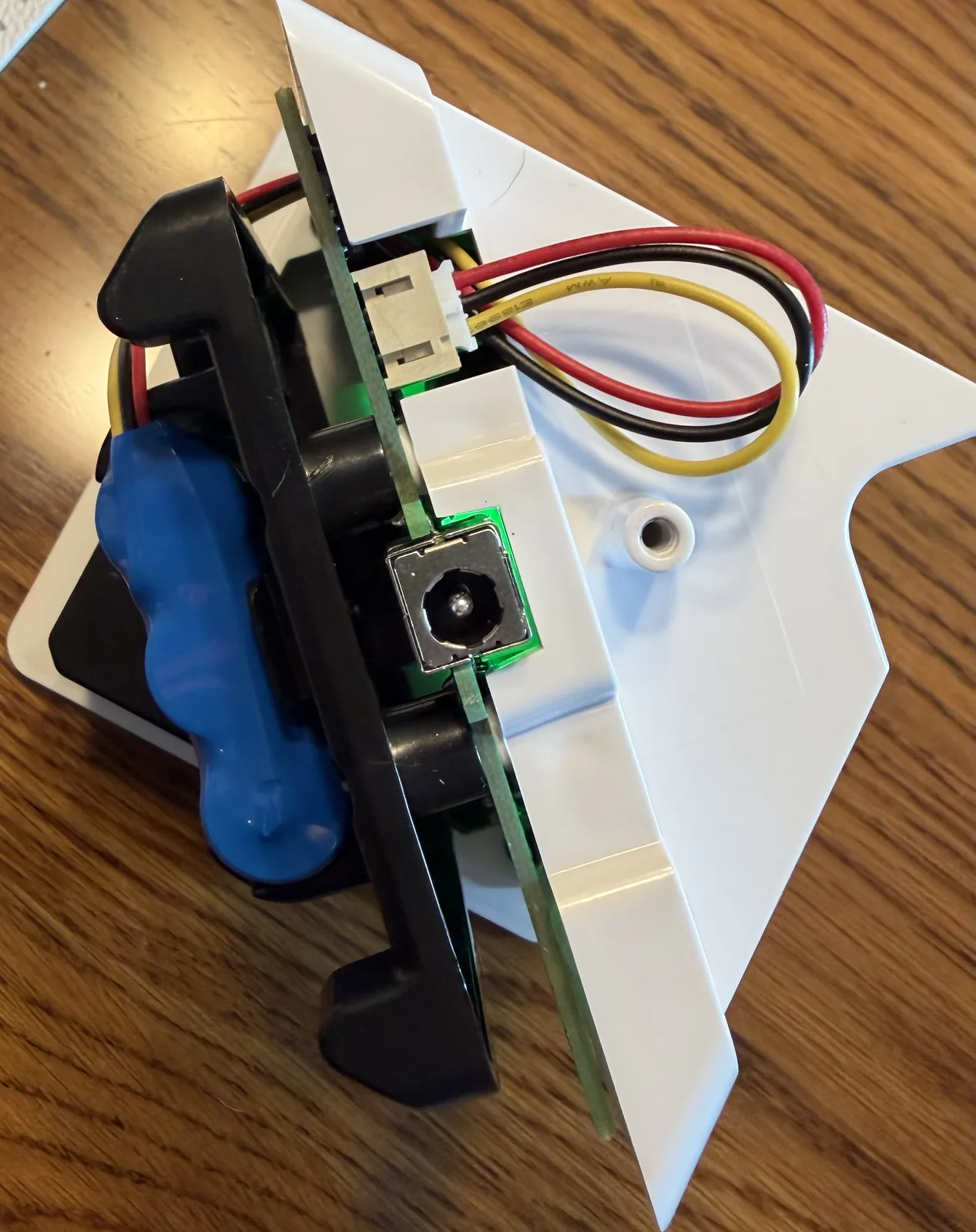 The battery viewed from the bottom of the case